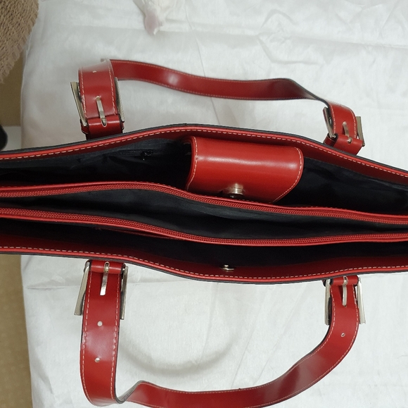 Laura Jones | Shoulder Bag / Laptop Bag | Red | Pre-Owned - Picture 5 of 16